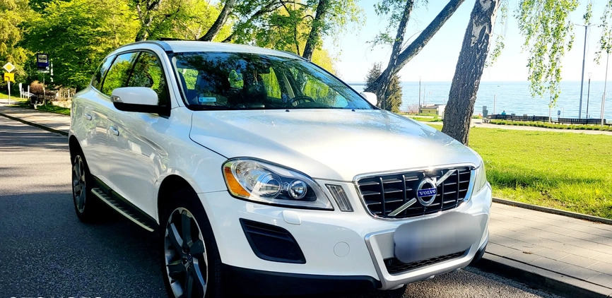 Volvo XC 60 cena 75000 przebieg: 163200, rok produkcji 2012 z Gdynia małe 232